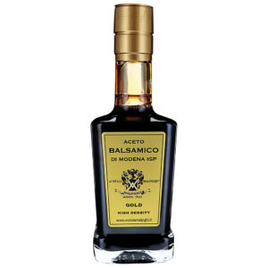 MAL132204 Flasche Aceto Balsamico di Modena IGP Gold von Acetaia Malpighi mit goldenem Etikett auf weissem Hintergrund.