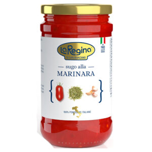 REG174105 Glas La Regina di San Marzano Sugo alla Marinara mit Abbildungen von Tomate, Kräutern und Knoblauch.